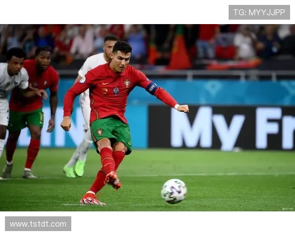 C罗重返巅峰带领球队再创辉煌展现永不言败的传奇精神