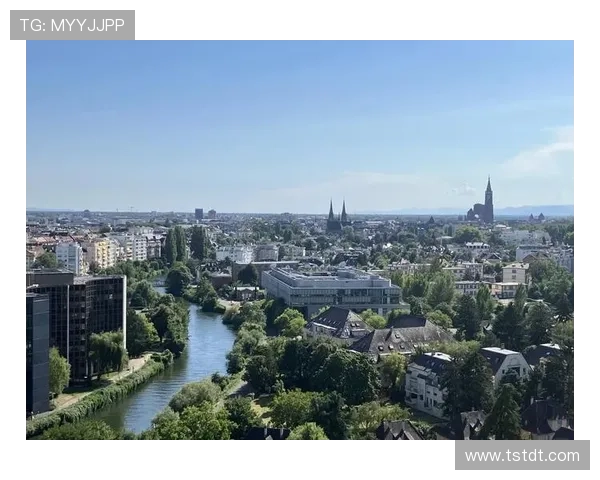 以斯特拉斯堡俱乐部为核心探索法国足球的历史与未来发展之路 以斯特拉斯堡俱乐部为核心探索法国足球的历史与未来发展之路