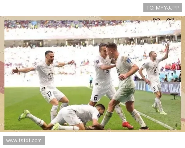 世界杯小组赛激战正酣 多支强队晋级淘汰赛争夺战白热化 世界杯小组赛激战正酣 多支强队晋级淘汰赛争夺战白热化