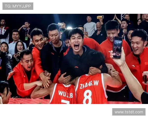 中国篮球队逆袭胜利进入世界杯八强 迎接更强对手挑战 中国篮球队逆袭胜利进入世界杯八强 迎接更强对手挑战