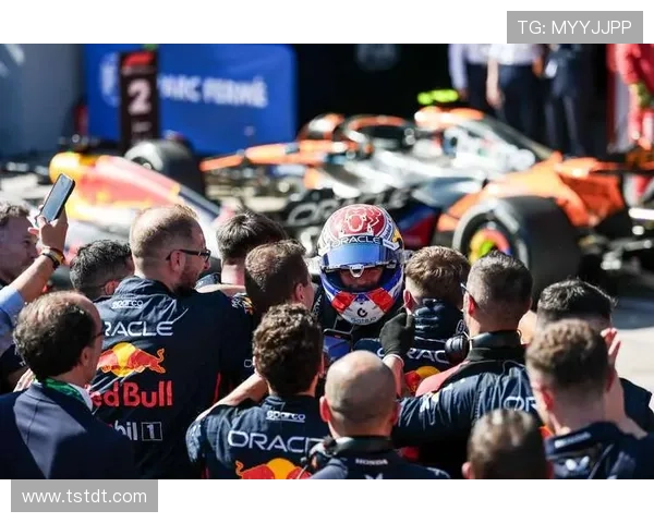 F1赛季进入关键阶段 多支车队力争世界冠军荣誉 F1赛季进入关键阶段 多支车队力争世界冠军荣誉