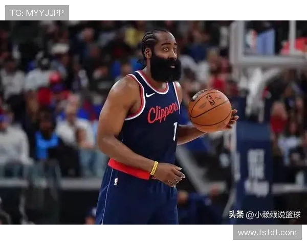 NBA赛季重燃战火，詹姆斯领衔湖人迎战勇士，哈登加盟快船激战西部