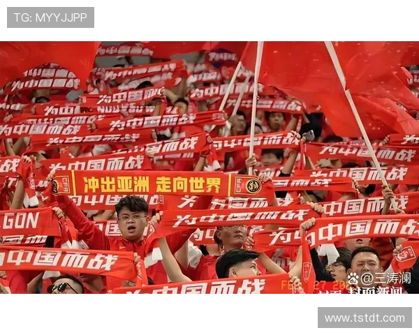 中国足球队备战亚洲杯，主帅新阵容引发球迷热议，年轻球员能否扛起重任