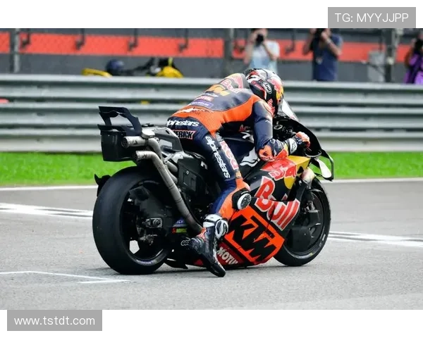 摩托GP赛季最新动向：雷诺队重磅签约 引领2025赛季技术革新