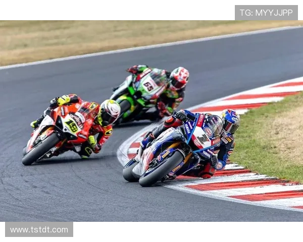 新赛季摩托车大奖赛赛场风云突变多支车队冠军争夺战全面升级激烈